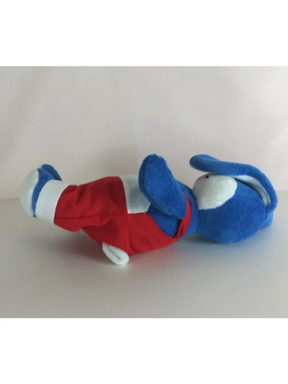 Kinder Blue Bunny Rabbit Wearing Overalls Mascot 10